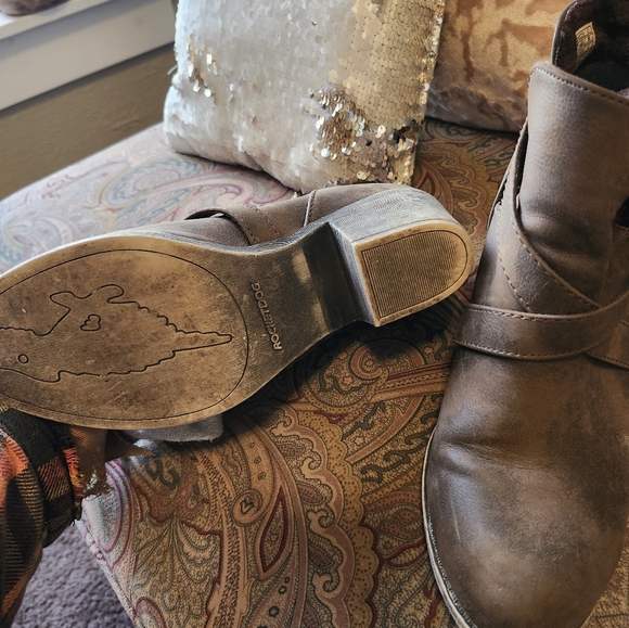 Rocket Dog Booties - Picture 10 of 10